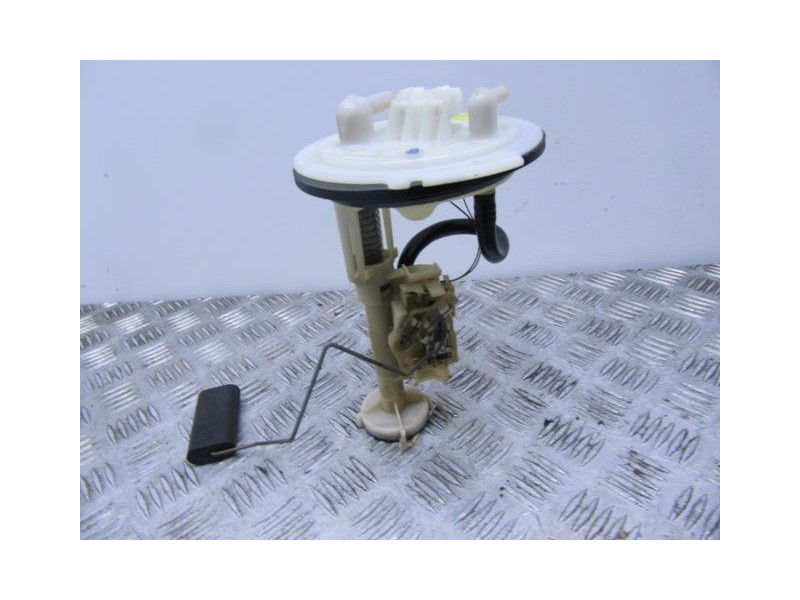 Recambio de bomba gasolina / aforadores : peugeot 406 : 1.9 d (89,73cv) [1997] para peugeot 406 1.9 d referencia OEM IAM 9630742