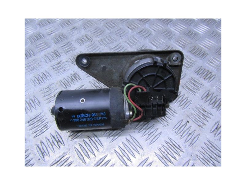 Recambio de motor limpia delantero : volvo 360 : 2.0 g (115,57cv) [1988] para volvo 360 2.0 g referencia OEM IAM 0390246323  