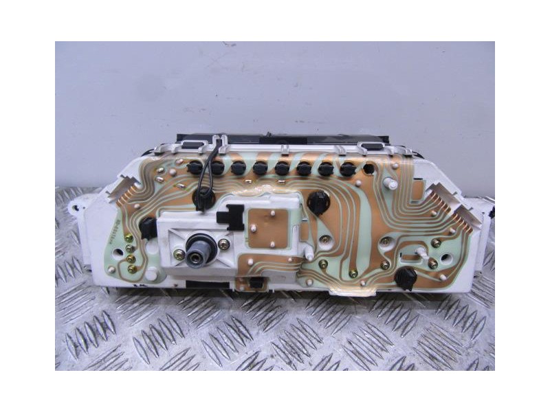 Recambio de cuadro instrumentos : rover 216 : 1.6 g (82,94cv) [1987] para rover  216 1.6 g referencia OEM IAM SE9DBP8341  