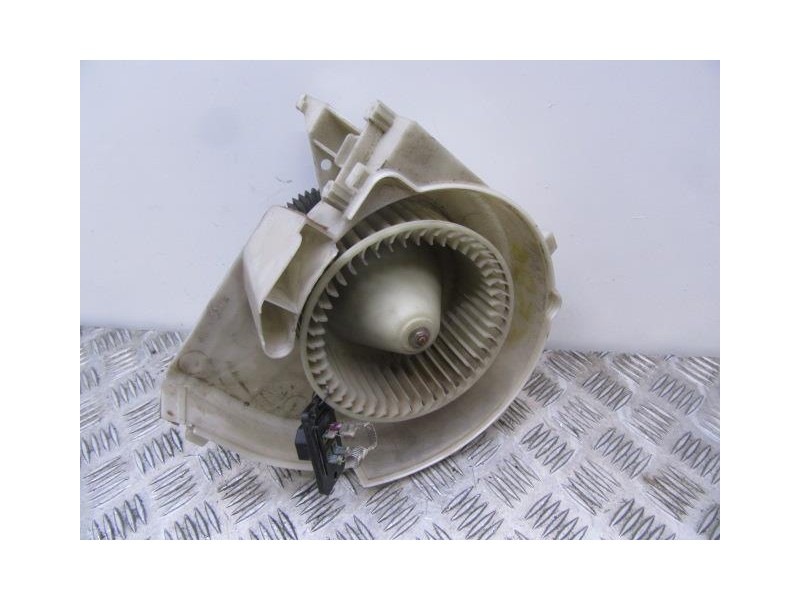 Recambio de motor calefaccion : rover 216 : 1.6 g (82,94cv) [1987] para rover  216 1.6 g referencia OEM IAM CONRESISTENCIA  