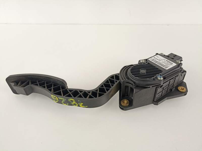 Recambio de potenciometro aceleracion para renault laguna grandtour iii dynamique referencia OEM IAM 180050001R 0280755085 