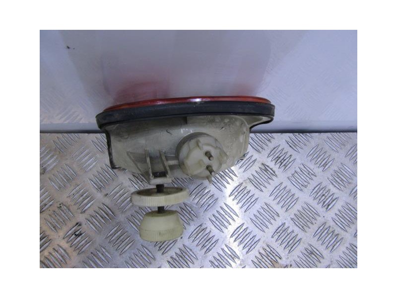 Recambio de piloto del. izq. : m. benz 500 : 5.0 _ 117961 gasolina 4p [1982] para m. benz 500 5.0 _ 117961 gasolina referencia O