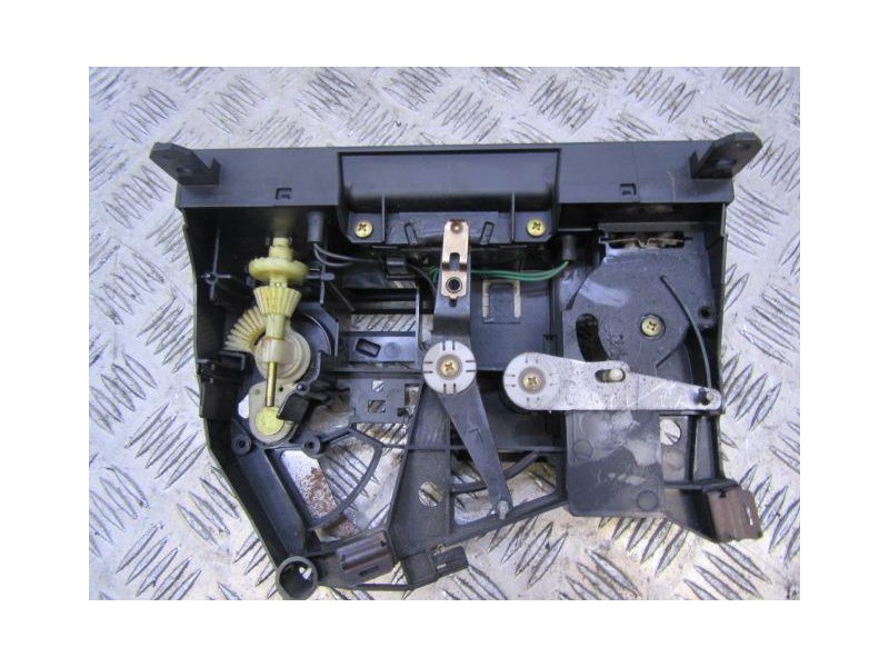 Recambio de mandos calefaccion : toyota carina : 2.0 g (133,24cv) [1993] para toyota carina 2.0 g referencia OEM IAM   