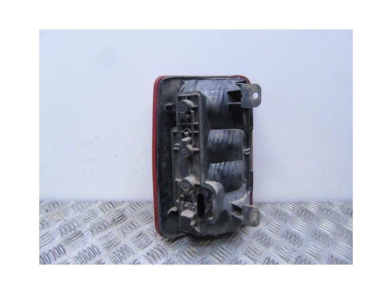 Recambio de piloto trasero dch. : volkswagen caddy : 1.9 tdi (104,69cv) [2005] para volkswagen caddy 1.9 tdi referencia OEM IAM 