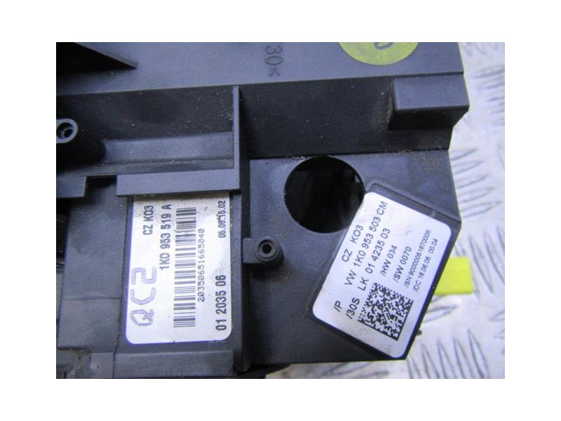 Recambio de mando luces y limpias : volkswagen caddy : 1.9 tdi (104,69cv) [2005] para volkswagen caddy 1.9 tdi referencia OEM IA