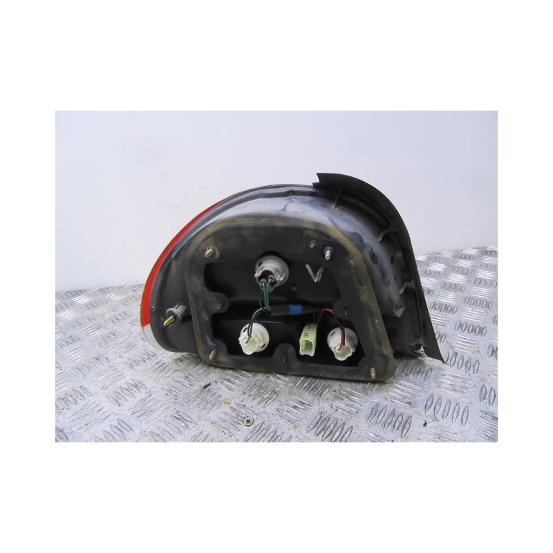 Recambio de piloto trasero dch. : hyundai accent : 1.3 g (84,30cv) [1999] para hyundai accent 1.3 g referencia OEM IAM   