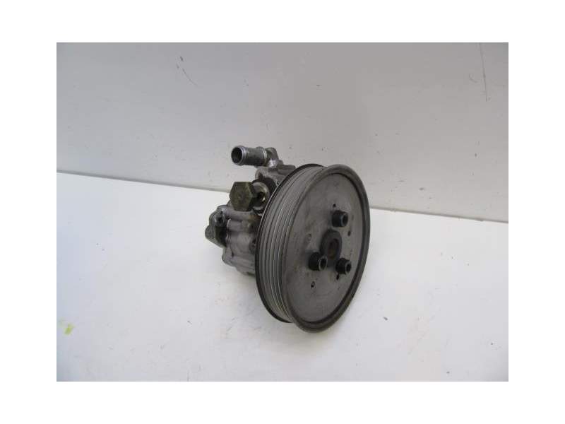 Recambio de bomba direccion para audi a6 2.5 td referencia OEM IAM 4B0145155R  