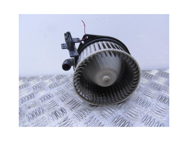 Recambio de motor calefaccion : nissan almera : 2.0 d (74,78cv) [1998] para nissan almera 2.0 d referencia OEM IAM 81253  