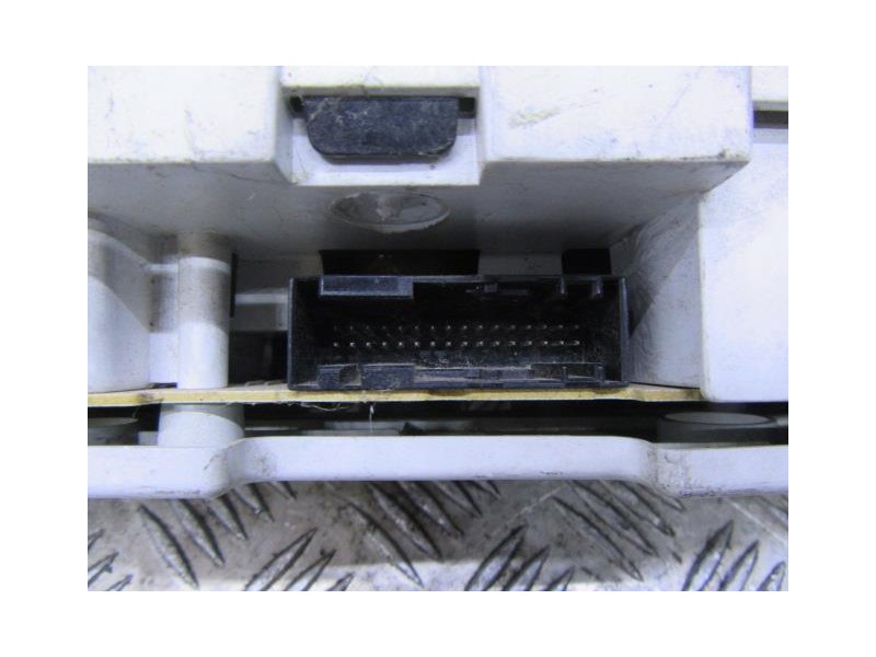 Recambio de cuadro instrumentos : ford fiesta : 1.8 d (74,78cv) 5p [2001] para ford fiesta 1.8 d referencia OEM IAM YS6F-10841  