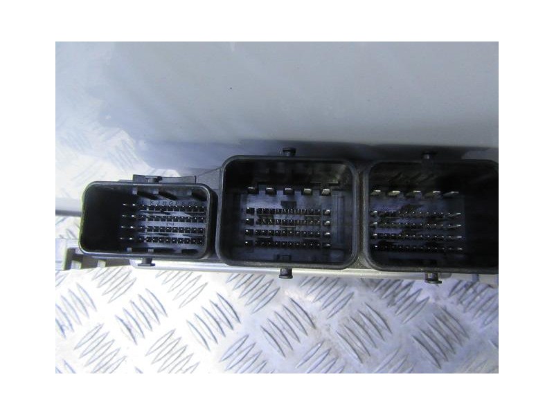 Recambio de centralita : peugeot partner : 1.6 hdi (103,33cv) [2015] para peugeot partner 1.6 hdi referencia OEM IAM 0281030546 