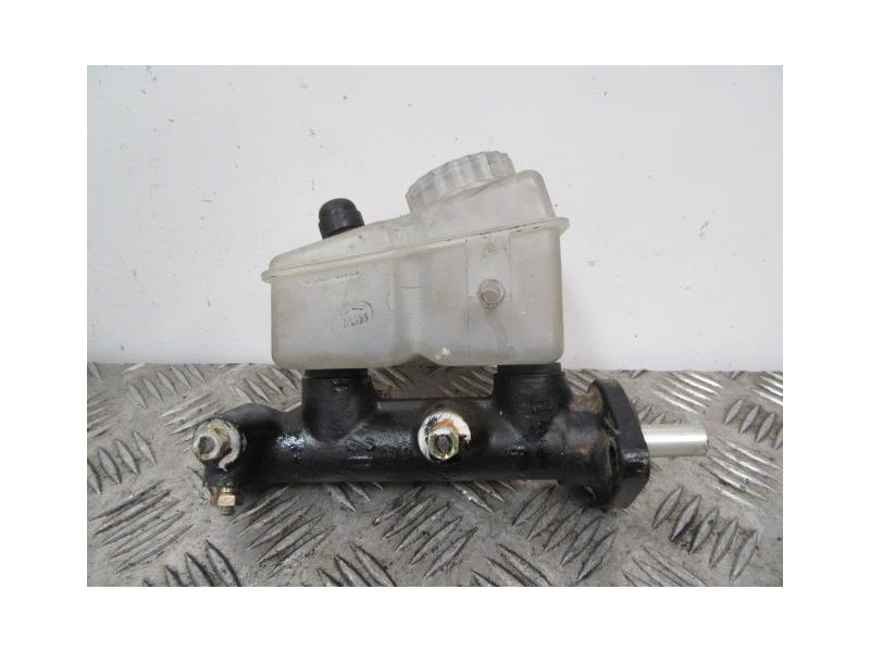 Recambio de bomba de freno : alfa romeo 33 : 1.5 g [1986] para alfa romeo 33 1.5 g referencia OEM IAM   