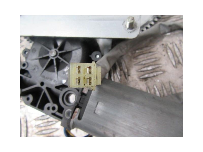 Recambio de elevalunas elec. del. izq. : alfa romeo 33 : 1.5 g [1986] para alfa romeo 33 1.5 g referencia OEM IAM ELECTRICO  