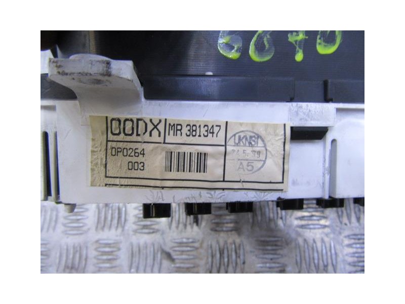 Recambio de cuadro instrumentos : mitsubishi carisma : 1.8 g [2000] para mitsubishi carisma 1.8 g referencia OEM IAM 43-1614-A  