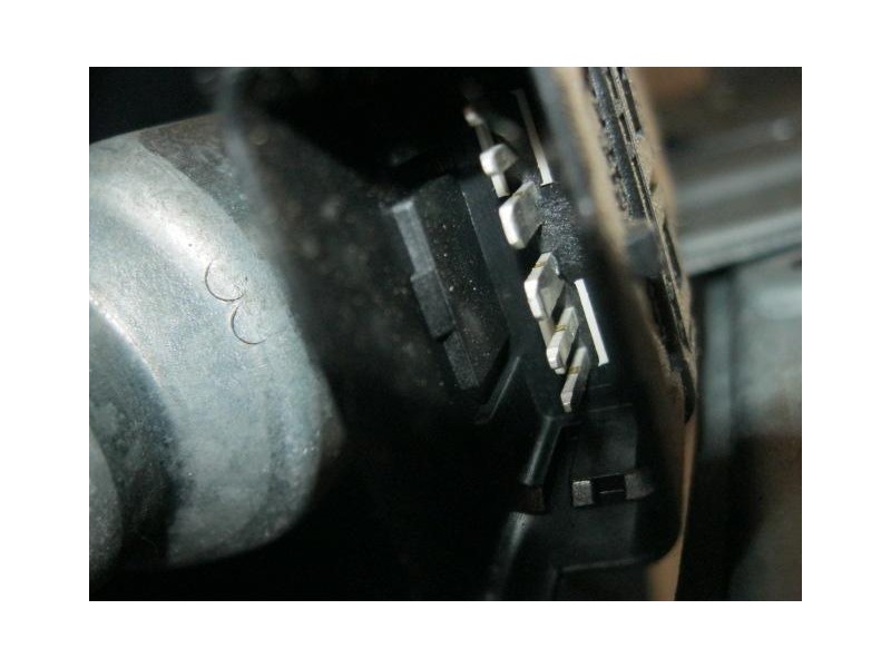 Recambio de elevalunas del-izdo : renault clio : 1.5 dci-grand-tour-5p-k9kt766(86cv) [2009] para renault clio 1.5 dci-grand-tour