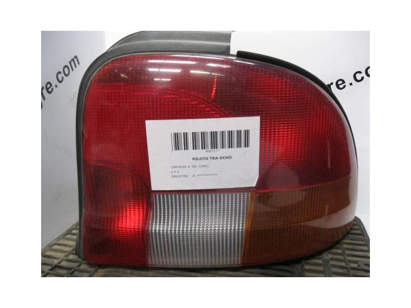 Recambio de piloto trasero derecho para chrysler neon (pl) 2.0 16v referencia OEM IAM 5261862  