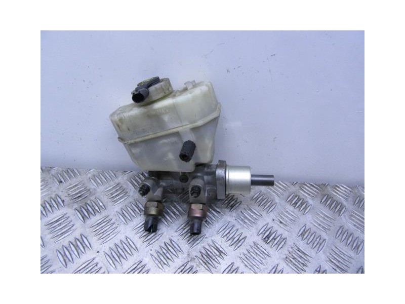 Recambio de bomba de freno : bmw 320 : 2.0 td (149,56cv) [2003] para bmw  320 2.0 td referencia OEM IAM   