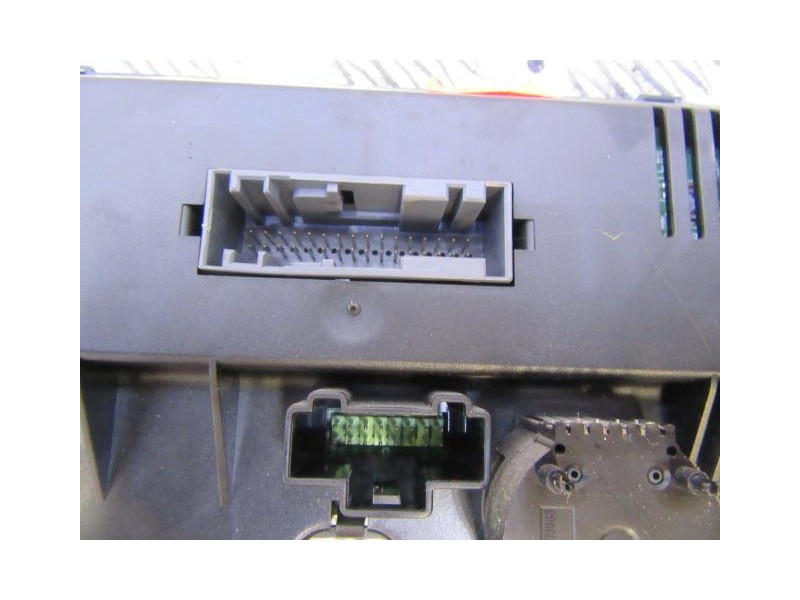 Recambio de mandos calefaccion : ford focus : 1.6 g (100,61cv) [2004] para ford focus 1.6 g referencia OEM IAM 2S4H18C612AJ  