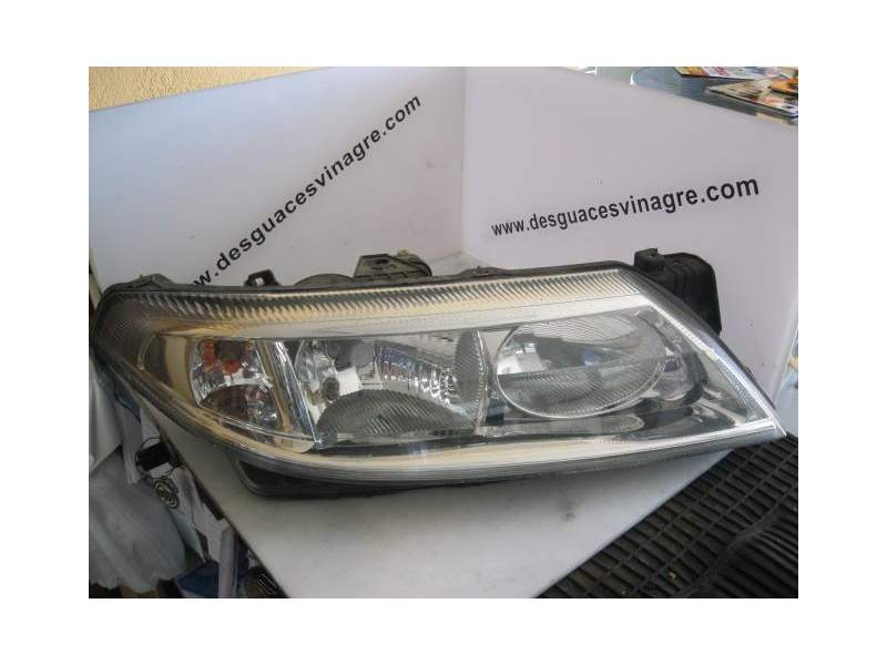 Recambio de faro derecho para renault laguna 1.9 dci(f9q c 750) ranchera referencia OEM IAM   
