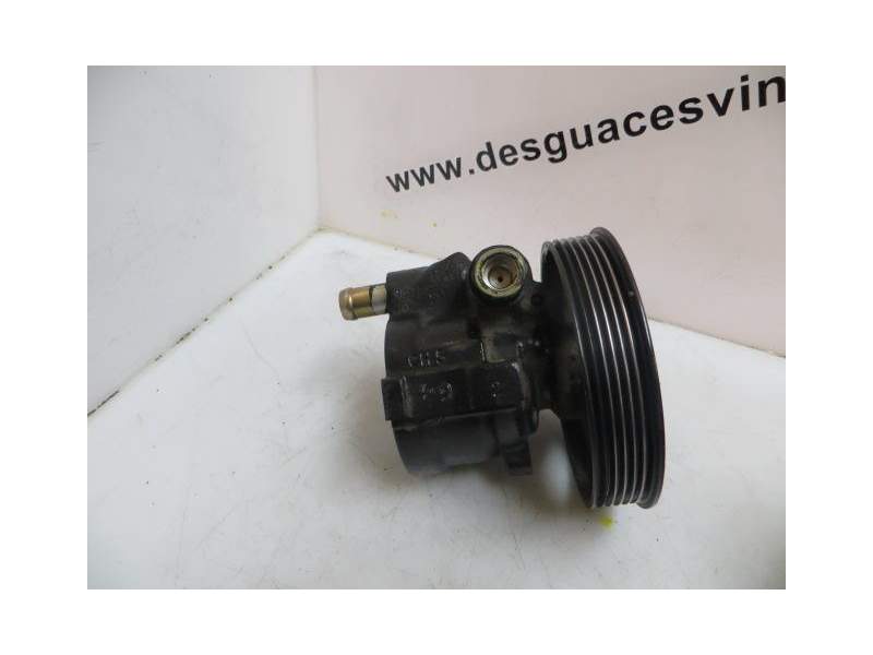 Recambio de bomba direccion para dacia logan 1.6 g referencia OEM IAM 700431286  