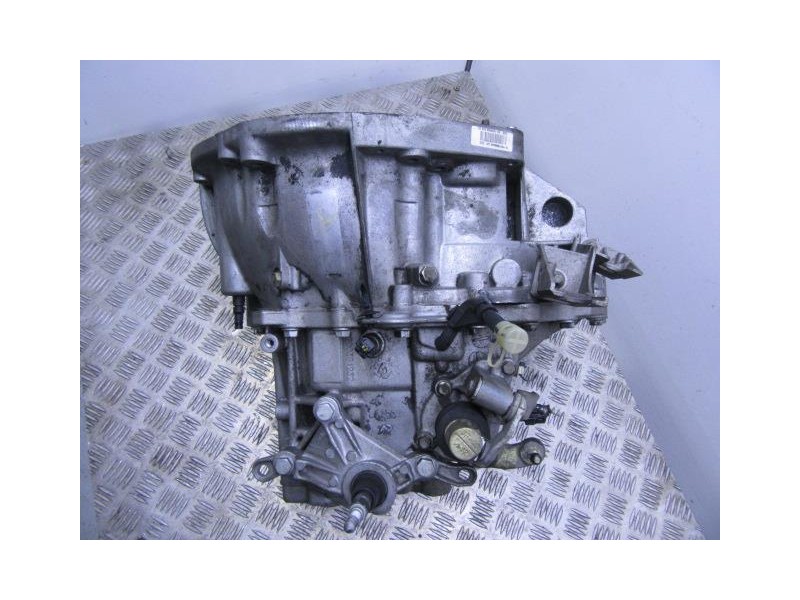 Recambio de cambio 6v (td /tdi) : renault scenic : 1.9 dci [2004] para renault scenic 1.9 dci referencia OEM IAM NDO002  