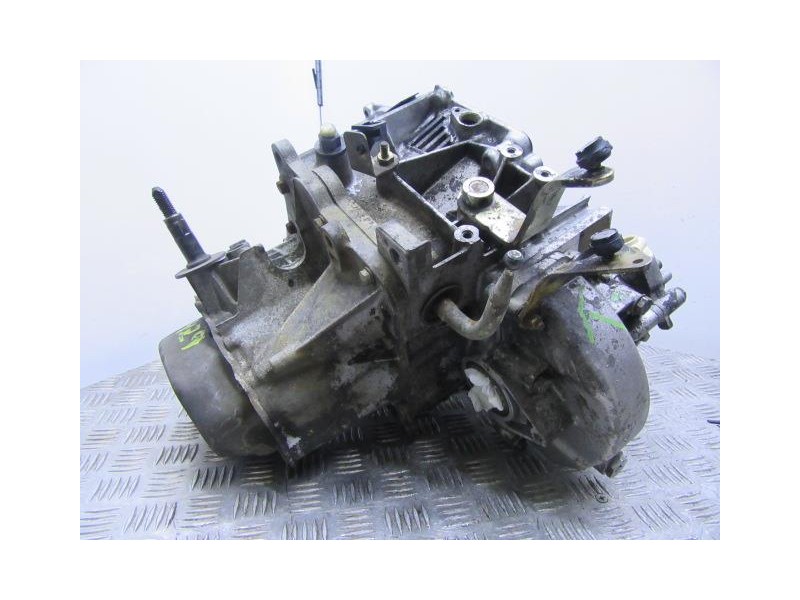 Recambio de cambio 5v (gasolina) : peugeot 405 : 1.9 g (110,13cv) [1991] para peugeot 405 1.9 g referencia OEM IAM 20CJ62  