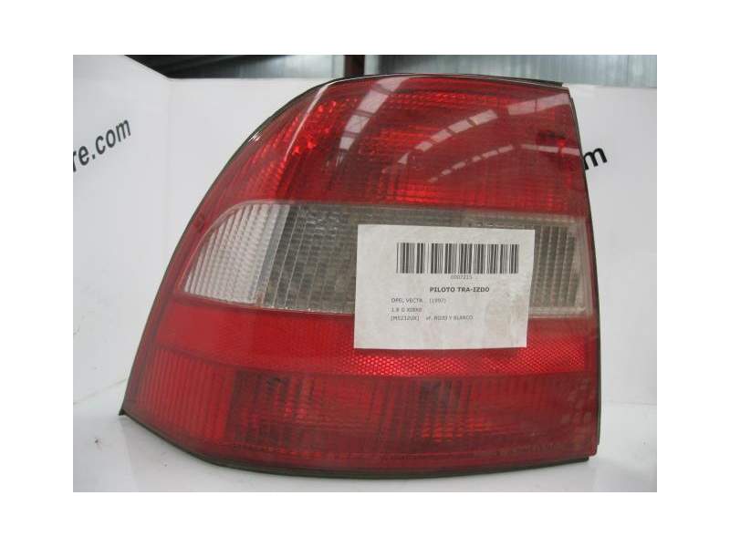 Recambio de piloto trasero izquierdo para opel vectra 1.8 g-xi8xe referencia OEM IAM ROJO Y BLANCO  