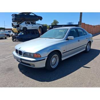 BMW 5 (E39)