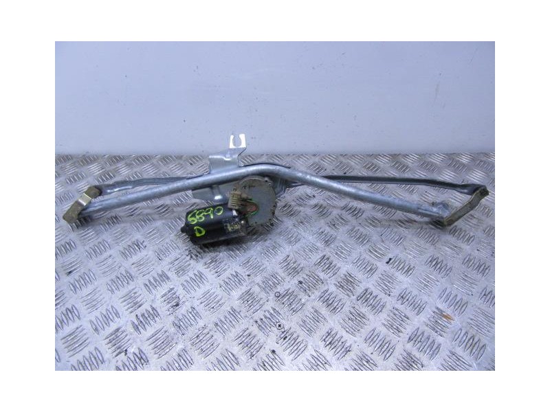 Recambio de motor limpia delantero : volkswagen passat : 1.8 g (87,01cv) [1991] para volkswagen passat 1.8 g referencia OEM IAM 