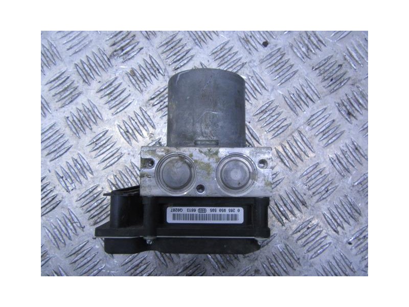 Recambio de abs : renault megane : 2.0 g (135,28cv) [2006] para renault megane 2.0 g referencia OEM IAM 0265234468  
