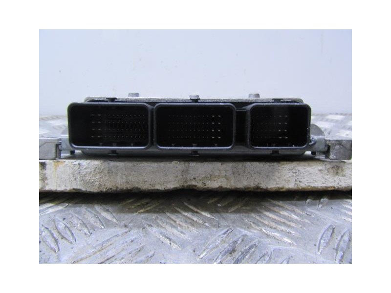 Recambio de centralita : ford focus : 1.8 tdci (115,57cv) [2008] para ford focus 1.8 tdci referencia OEM IAM 5WS40778B-T  