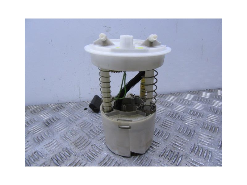 Recambio de bomba gasolina / aforadores : ford fiesta : 1.4 tdci (67,98cv) [2005] para ford fiesta 1.4 tdci referencia OEM IAM 2