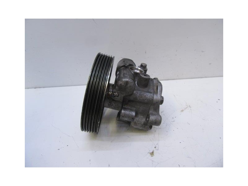 Recambio de bomba dirección : ford fiesta : 1.4 tdci (67,98cv) [2005] para ford fiesta 1.4 tdci referencia OEM IAM   