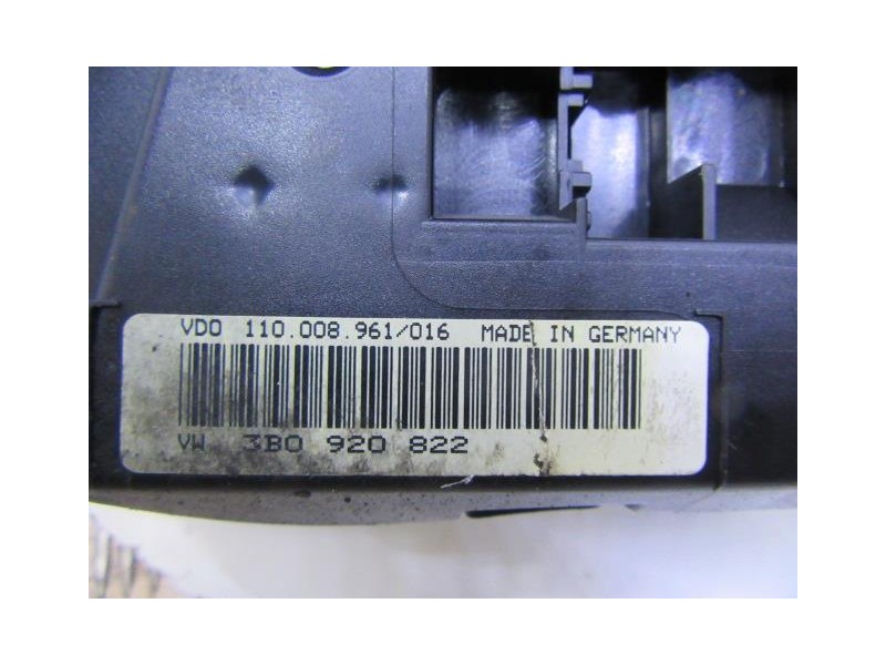 Recambio de cuadro instrumentos : volkswagen passat : 1.8 g (150cv) [1999] para volkswagen passat 1.8 g referencia OEM IAM 3B092