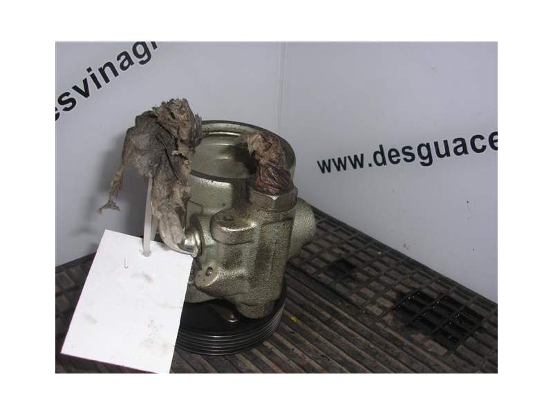 Recambio de bomba direccion para renault megane 1.9 dti (d/f9q a 736) 100cv referencia OEM IAM 26058572  