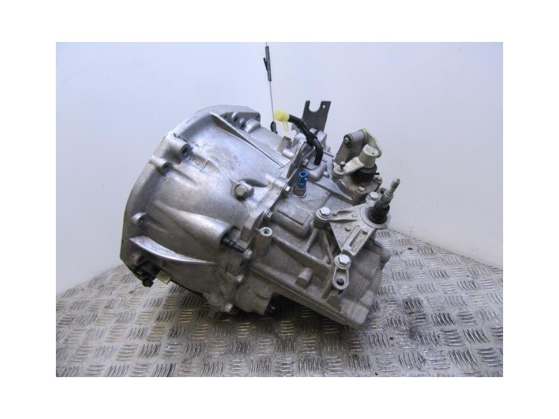 Recambio de cambio 6v (td /tdi) : renault megane : 1.9 dci [2003] para renault megane 1.9 dci referencia OEM IAM NDO001  