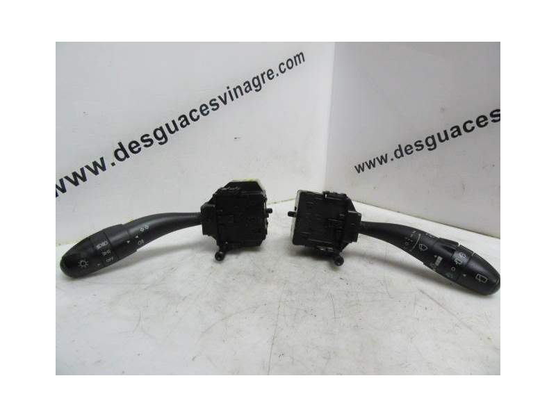 Recambio de mando luces y limpias para hyundai i30 1.4 g referencia OEM IAM DOS MANDOS  
