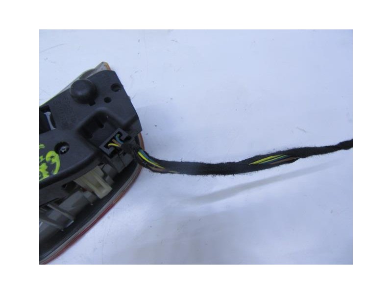 Recambio de piloto porton dch. : bmw 320 : 2.0 td (149,56cv) [2003] para bmw  320 2.0 td referencia OEM IAM   