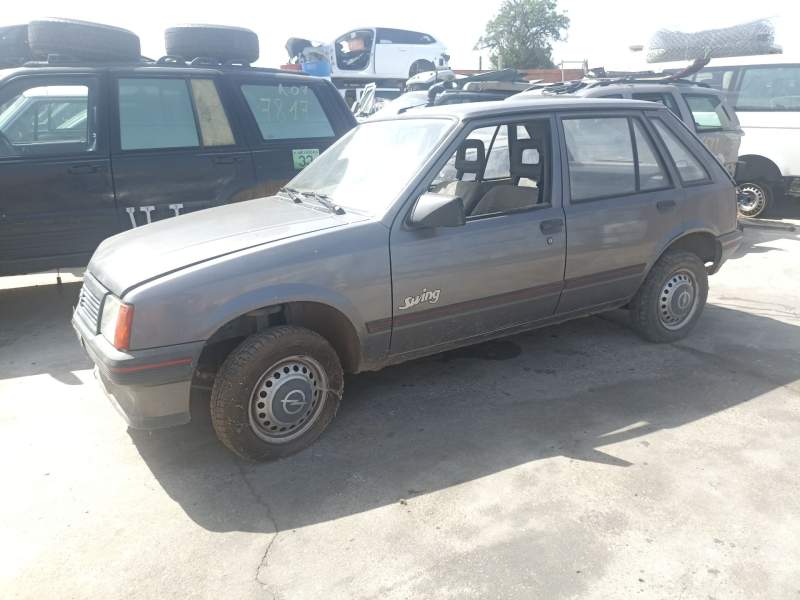opel corsa a hatchback (s83) del año 1988