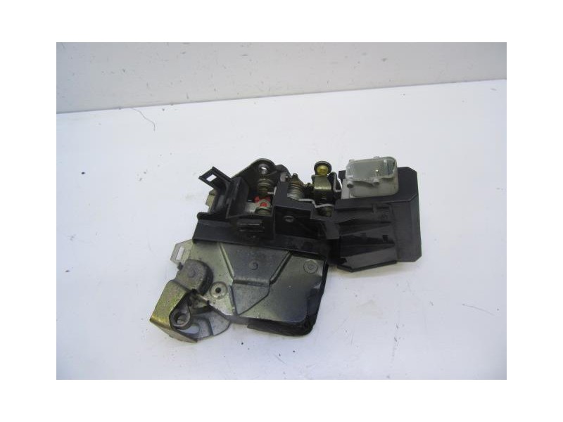 Recambio de cerradura pta. tras. izq. : bmw 530 : 3.0 td (183,55cv) [2000] para bmw  530 3.0 td referencia OEM IAM   