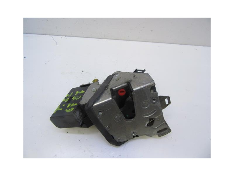 Recambio de cerradura pta. tras. izq. : bmw 530 : 3.0 td (183,55cv) [2000] para bmw  530 3.0 td referencia OEM IAM   