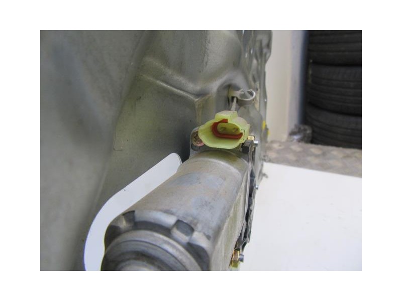 Recambio de elevalunas elec. del. dch. : kia cerato : 1.6 g (104,96cv) [2005] para kia cerato 1.6 g referencia OEM IAM ELECTRICO