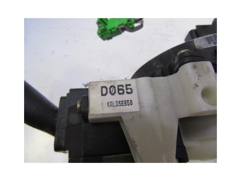 Recambio de mando luces y limpias : kia cerato : 1.6 g (104,96cv) [2005] para kia cerato 1.6 g referencia OEM IAM   