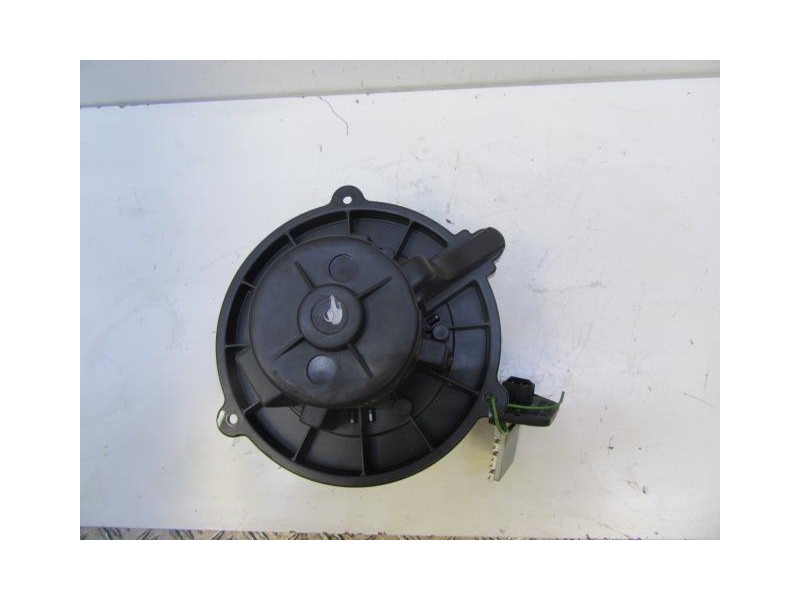 Recambio de motor calefaccion : kia cerato : 1.6 g (104,96cv) [2005] para kia cerato 1.6 g referencia OEM IAM CONRESISTENCIA  