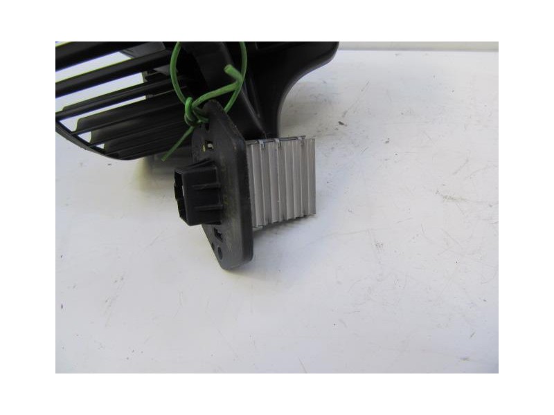 Recambio de motor calefaccion : kia cerato : 1.6 g (104,96cv) [2005] para kia cerato 1.6 g referencia OEM IAM CONRESISTENCIA  