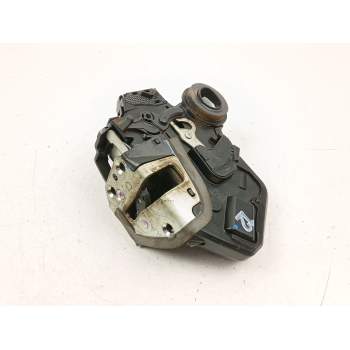 CERRADURA PUERTA TRASERA DERECHA 690500K040 