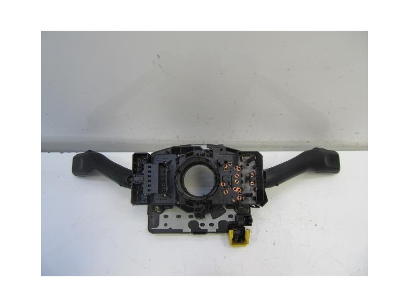 Recambio de mando luces y limpias : volkswagen passat : 1.9 tdi (100,61cv) [2004] para volkswagen passat 1.9 tdi referencia OEM 