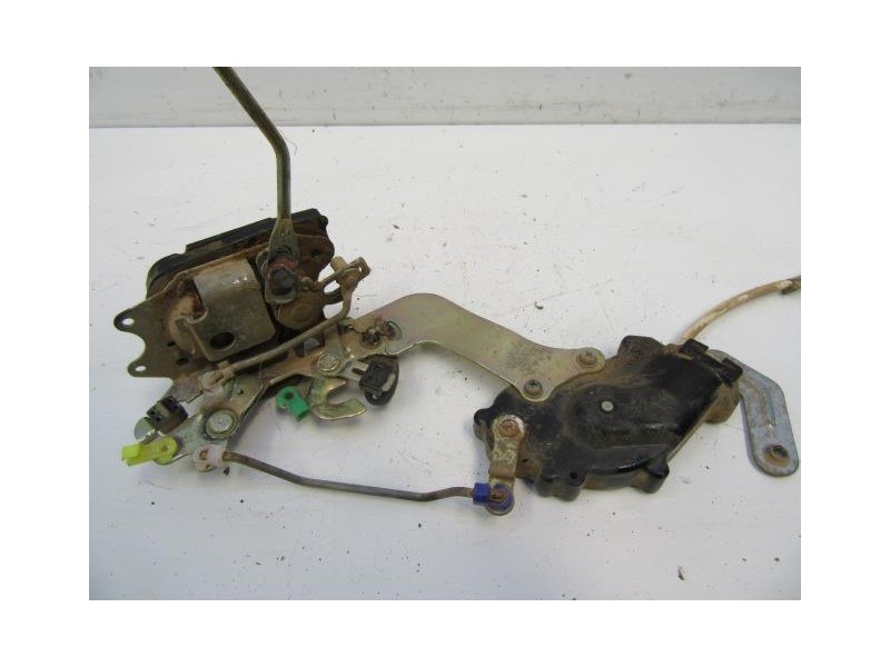 Recambio de cerradura pta. tras. izq. : suzuki baleno : 1.6 g (98,57cv) [1996] para suzuki baleno 1.6 g referencia OEM IAM   