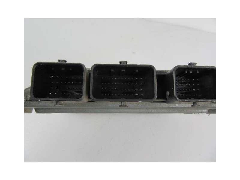 Recambio de centralita : renault clio : 1.1 g (74,78cv) [2010] para renault clio 1.1 g referencia OEM IAM 8200522357  