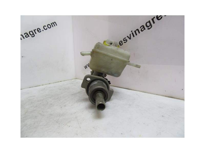 Recambio de bomba de freno para volkswagen polo iv (9n_, 9a_) 1.4 16v referencia OEM IAM 6Q0611019  