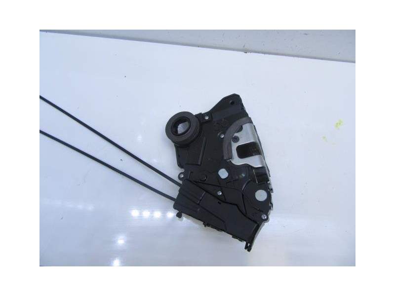 Recambio de cerradura pta. del. dch. : toyota yaris : 1.3 g (101cv) 6v [2010] para toyota yaris 1.3 g 6v referencia OEM IAM   